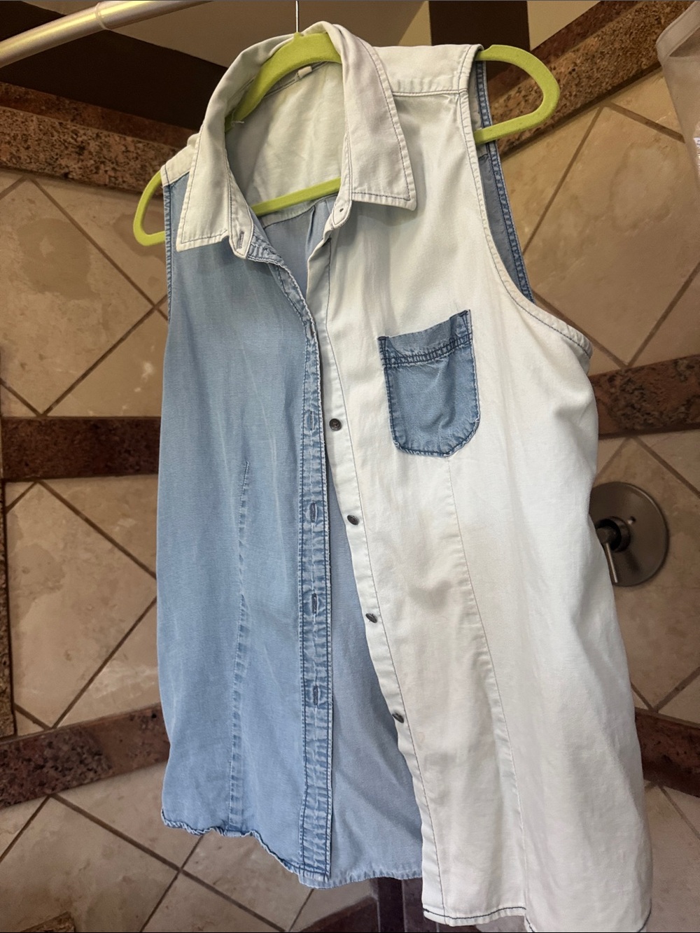Vince Camuto Two-Tone Light Blue & White Sleeveless Denim Button-Down